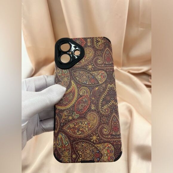 Paisley Pattern IPhone 16 plus Case - Picture 3 of 5